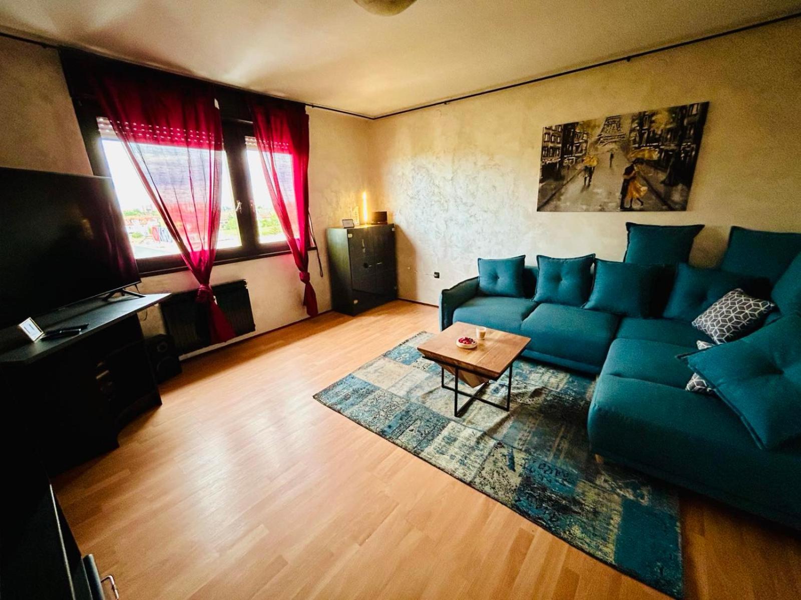Fly By Suite - Zagreb Airport - 0-24H Self Check In&Out - Parking On Site Velika Gorica Exteriör bild